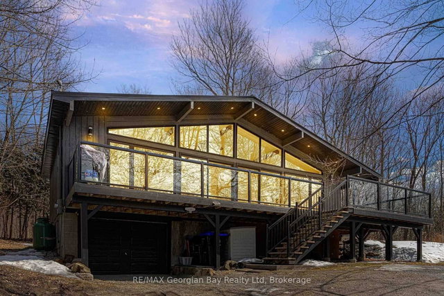 1745 Twin Oaks Crescent