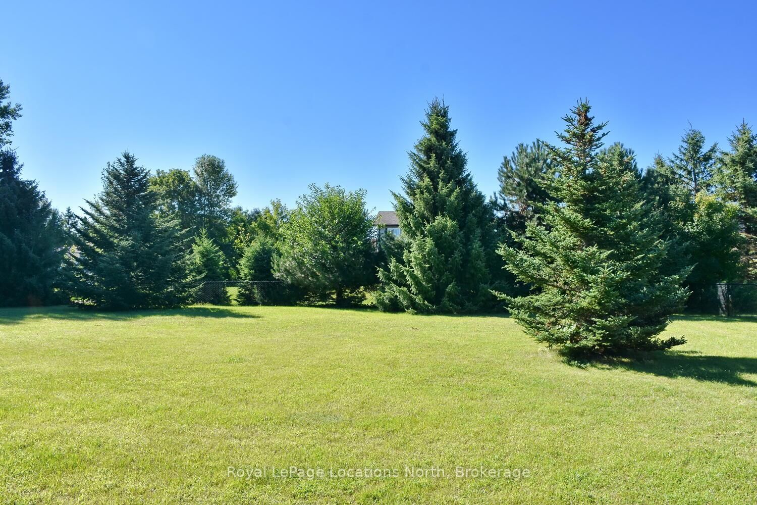 Detached House for sale at 44 DONALD Avenue, Clearview, Ontario, L0M 1P0 - Nottawa - MLS: S12994404