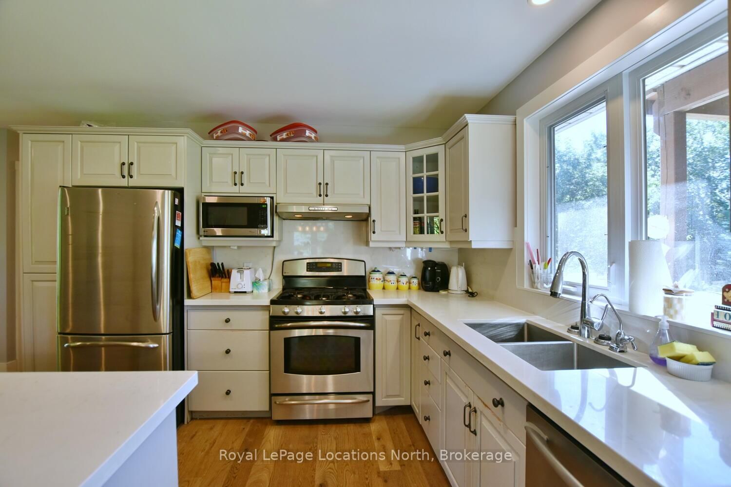 Detached House for sale at 44 DONALD Avenue, Clearview, Ontario, L0M 1P0 - Nottawa - MLS: S12994404