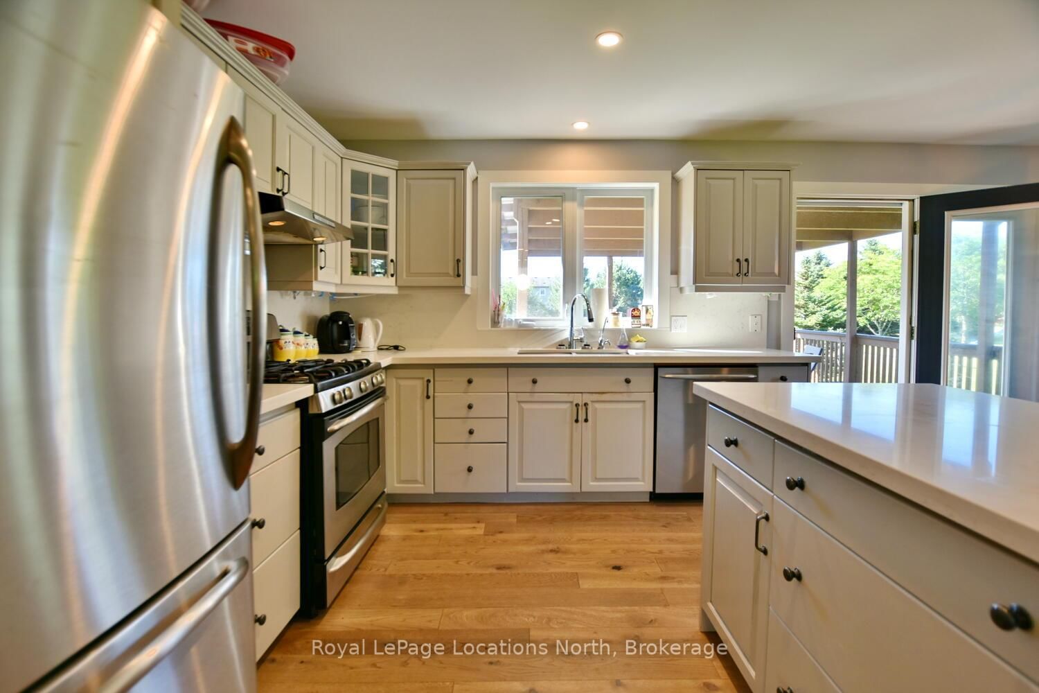 Detached House for sale at 44 DONALD Avenue, Clearview, Ontario, L0M 1P0 - Nottawa - MLS: S12994404