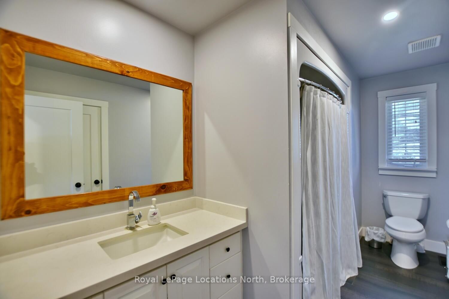 Detached House for sale at 44 DONALD Avenue, Clearview, Ontario, L0M 1P0 - Nottawa - MLS: S12994404