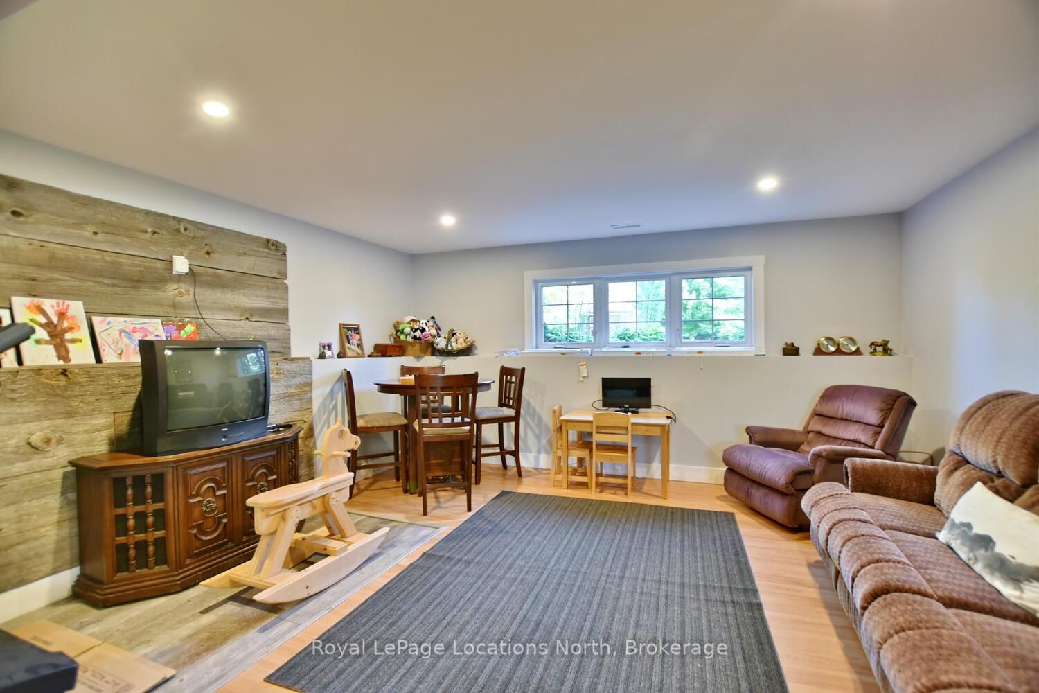 Detached House for sale at 44 DONALD Avenue, Clearview, Ontario, L0M 1P0 - Nottawa - MLS: S12994404