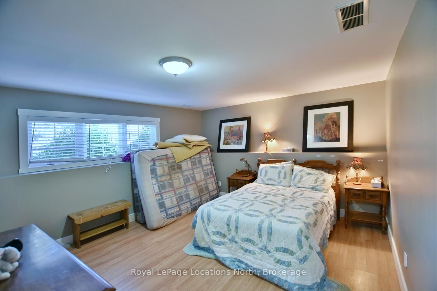 Detached House for sale at 44 DONALD Avenue, Clearview, Ontario, L0M 1P0 - Nottawa - MLS: S12994404