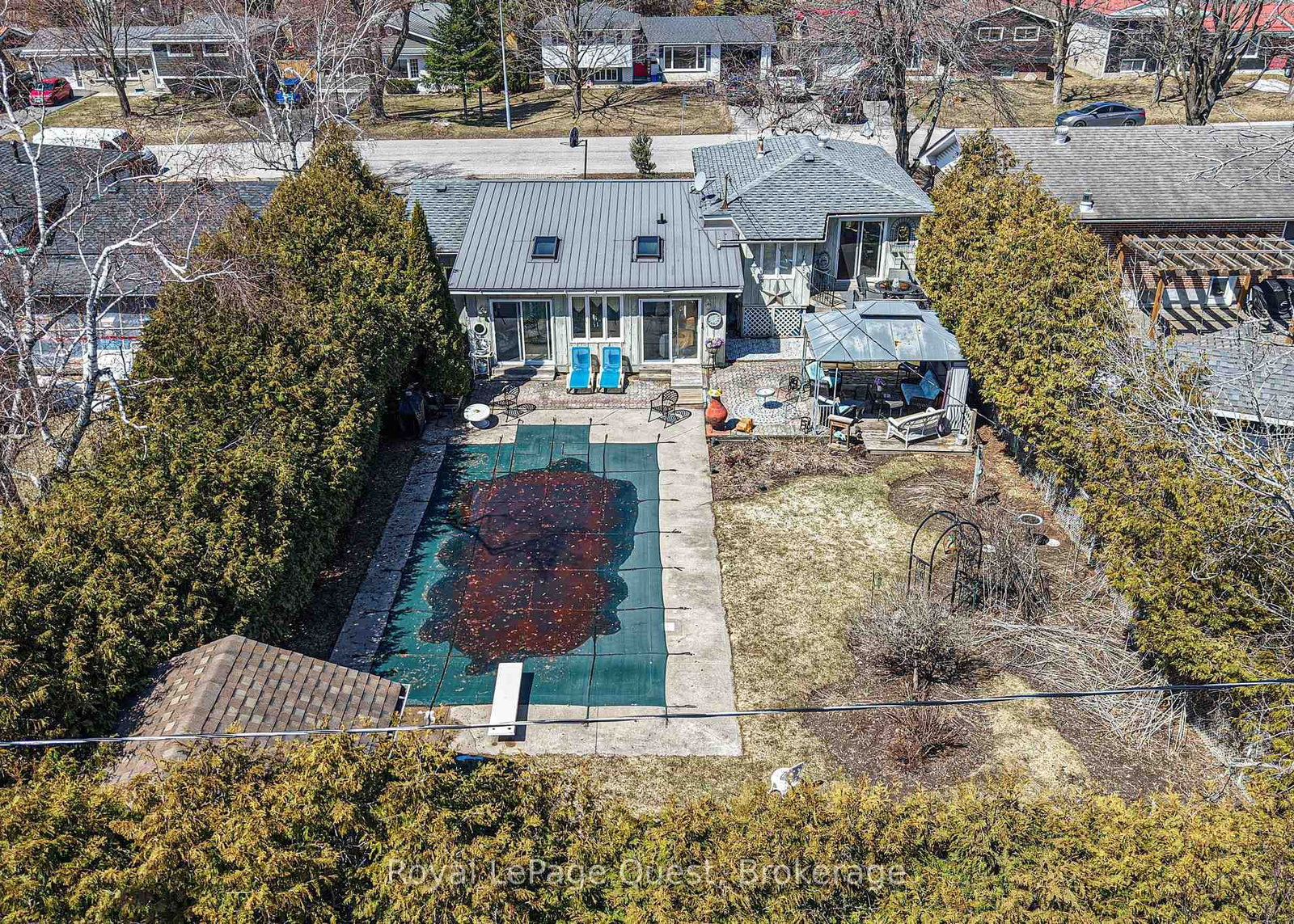 333 Collins Drive - Photo 6