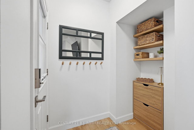 387 Ferndale Drive S