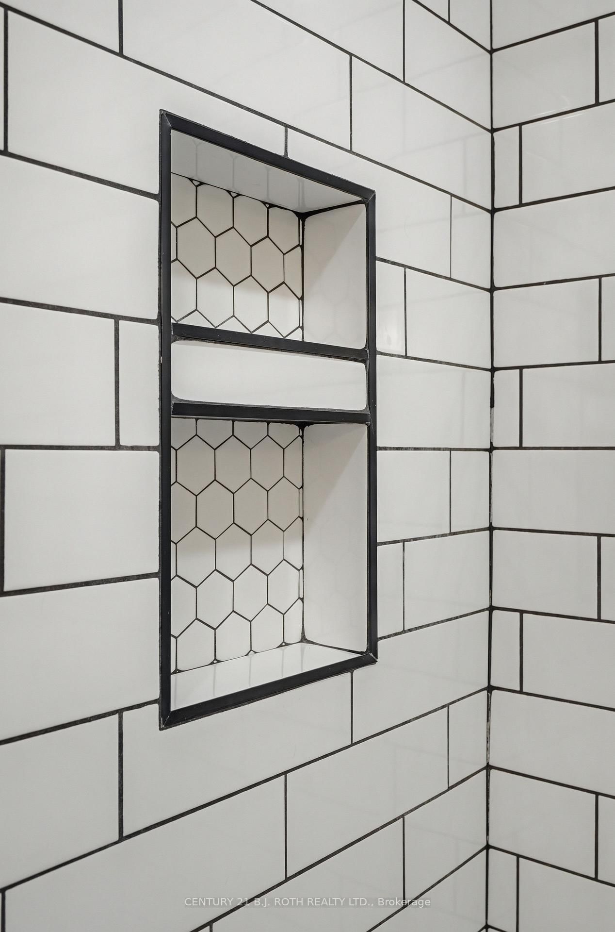 Townhouse for sale at 387 Ferndale Drive, Barrie, Ontario, L4N 0M1 - Ardagh - MLS: S12995062