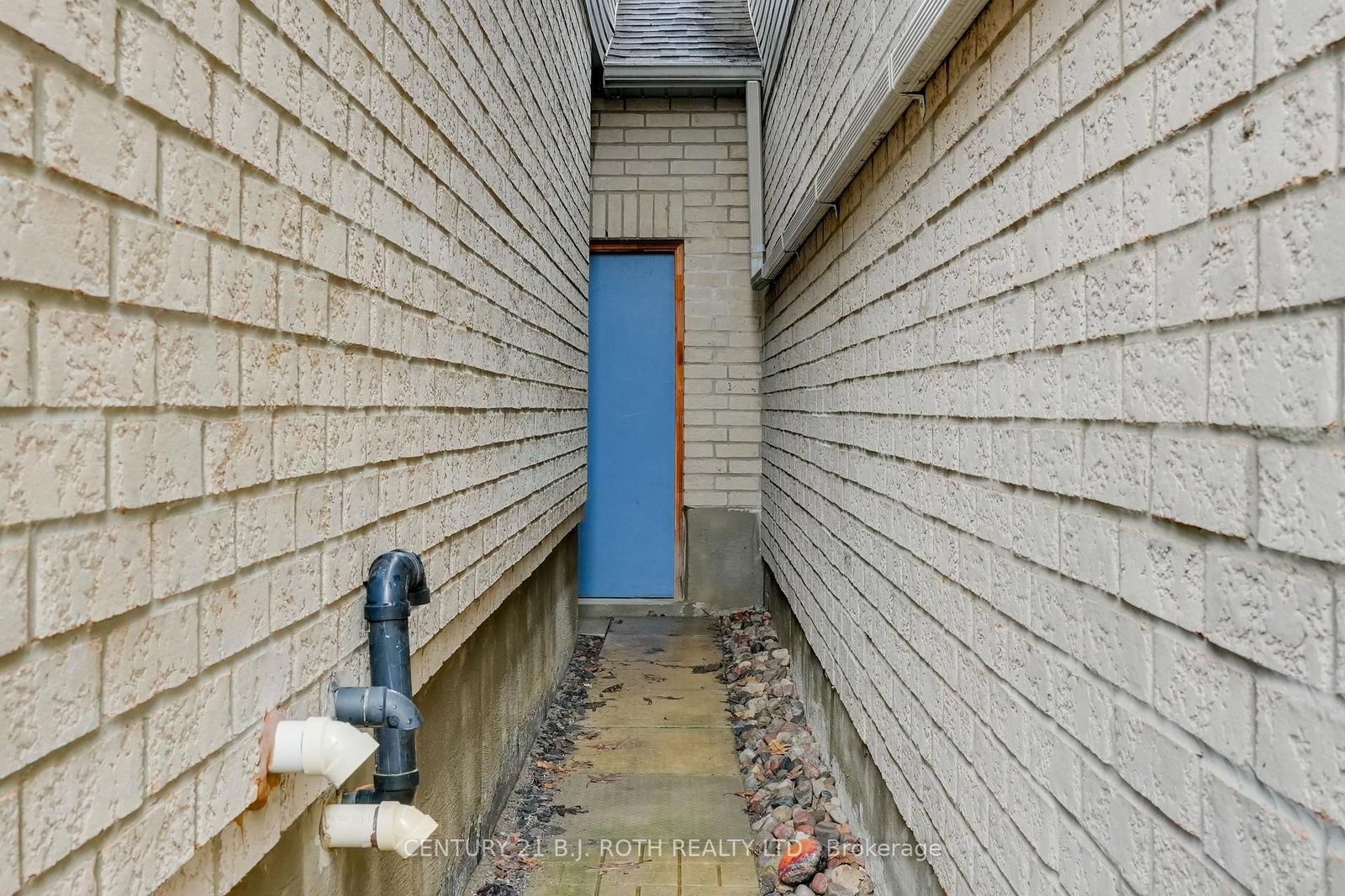 Townhouse for sale at 387 Ferndale Drive, Barrie, Ontario, L4N 0M1 - Ardagh - MLS: S12995062