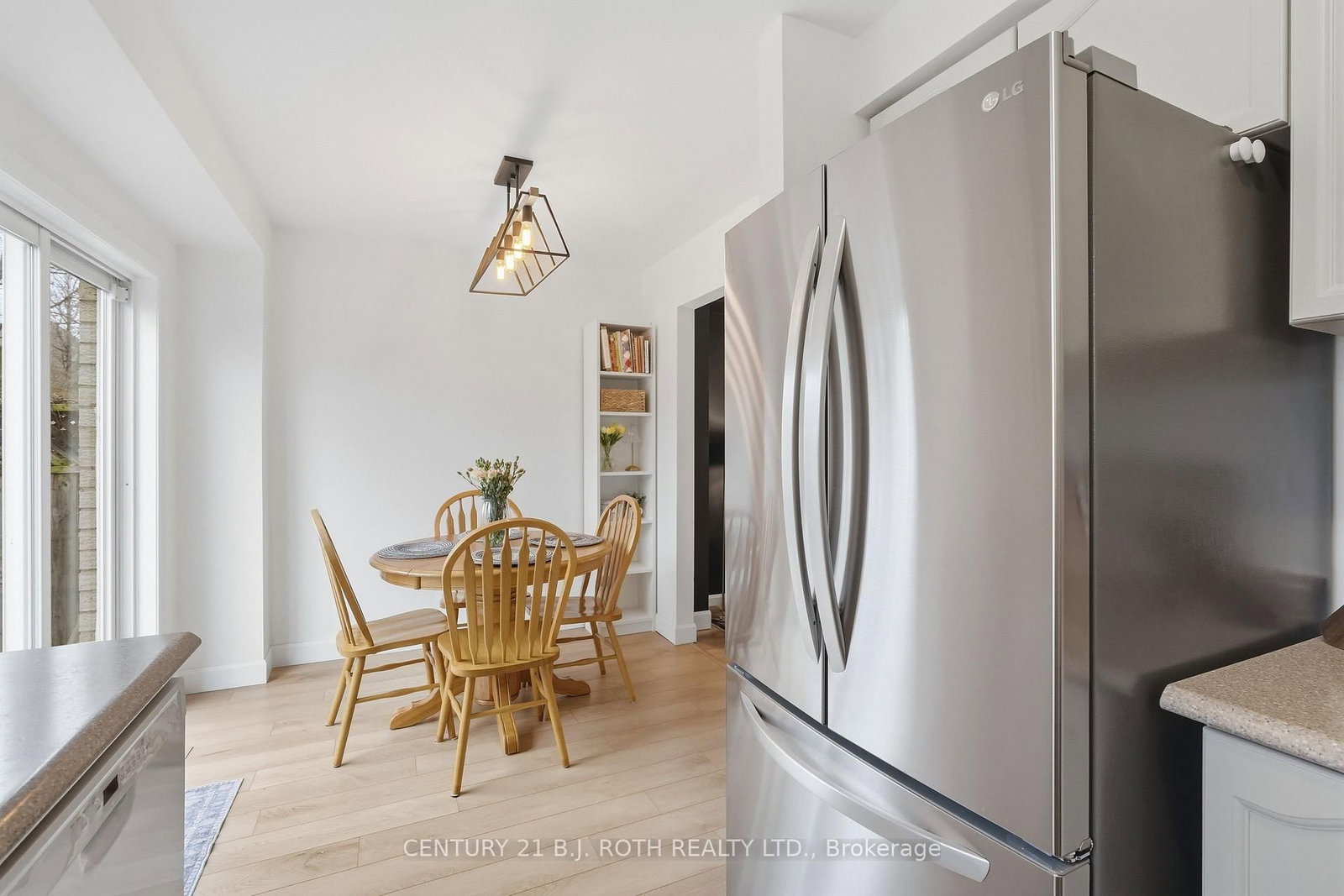 Townhouse for sale at 387 Ferndale Drive, Barrie, Ontario, L4N 0M1 - Ardagh - MLS: S12995062