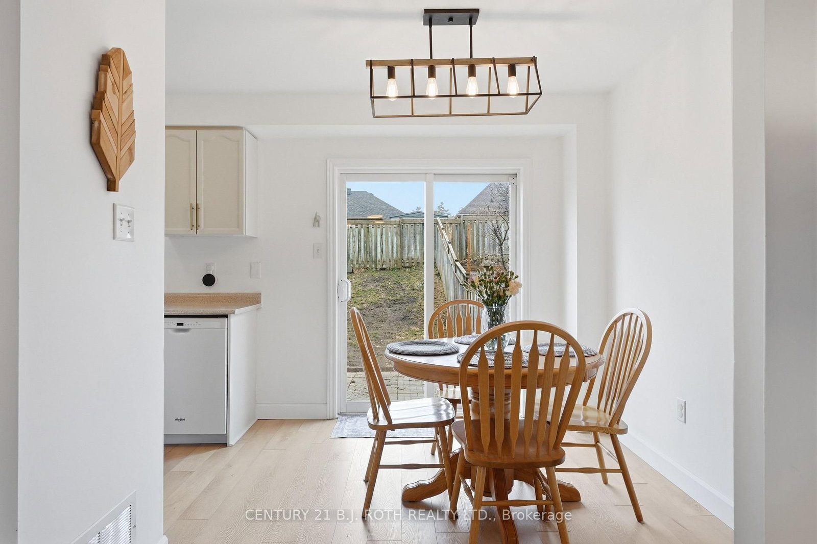 Townhouse for sale at 387 Ferndale Drive, Barrie, Ontario, L4N 0M1 - Ardagh - MLS: S12995062