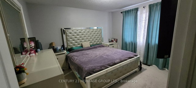 11 Silver Maple Crescent