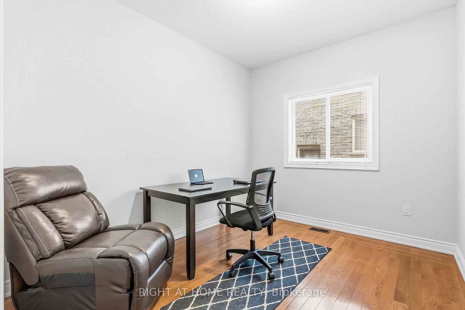 Detached House for sale at 79 Jewel House Lane, Barrie, Ontario, L4N 5X1 - Innis-Shore - MLS: S12995330