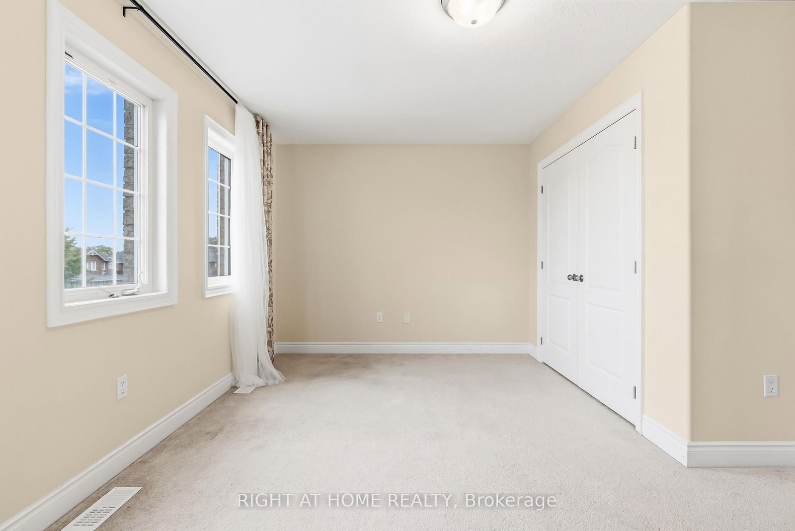 Detached House for sale at 79 Jewel House Lane, Barrie, Ontario, L4N 5X1 - Innis-Shore - MLS: S12995330