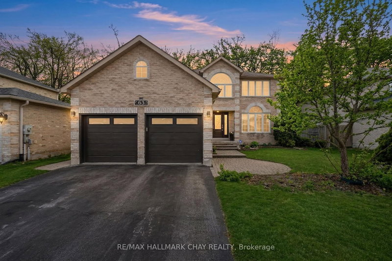 home for sale on 63 Northview Crescent