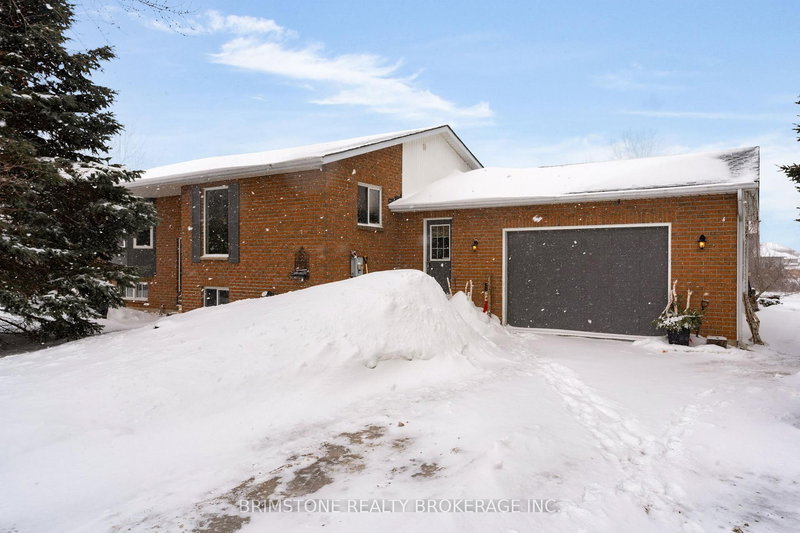 220 Morgan Rd, Wasaga Beach, L9Z 1N4 | Image 2