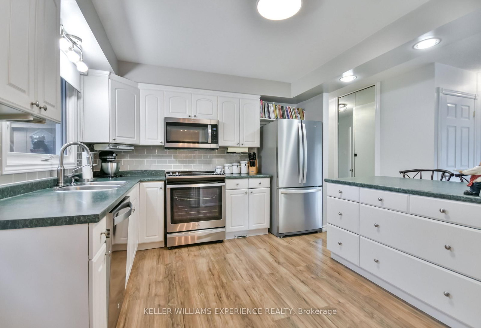 Detached House for sale at 80 Cundles Road, Barrie, Ontario, L4M 2Z7 - Cundles East - MLS: S12996174