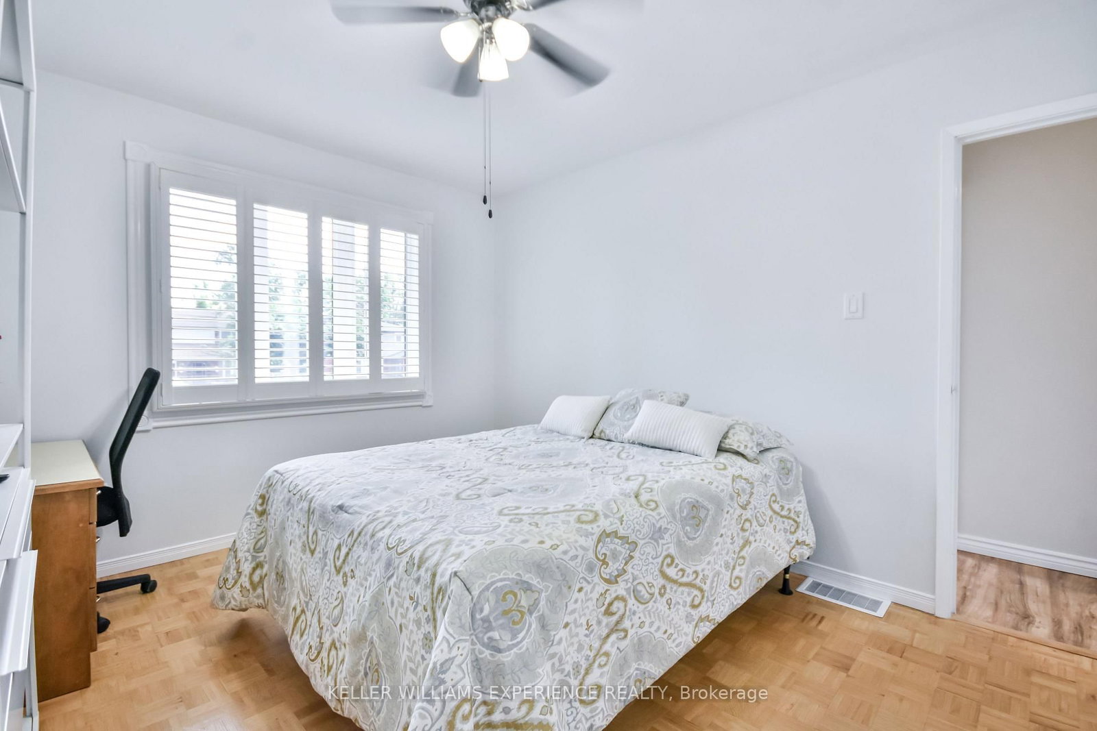 Detached House for sale at 80 Cundles Road, Barrie, Ontario, L4M 2Z7 - Cundles East - MLS: S12996174