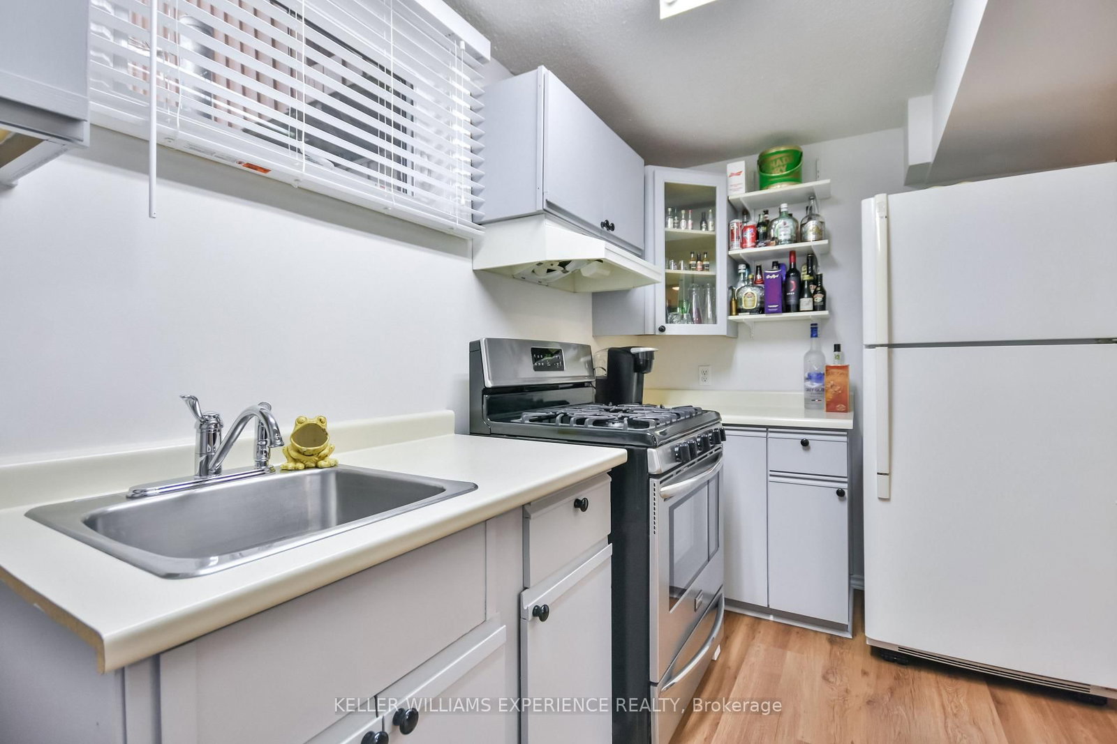 Detached House for sale at 80 Cundles Road, Barrie, Ontario, L4M 2Z7 - Cundles East - MLS: S12996174