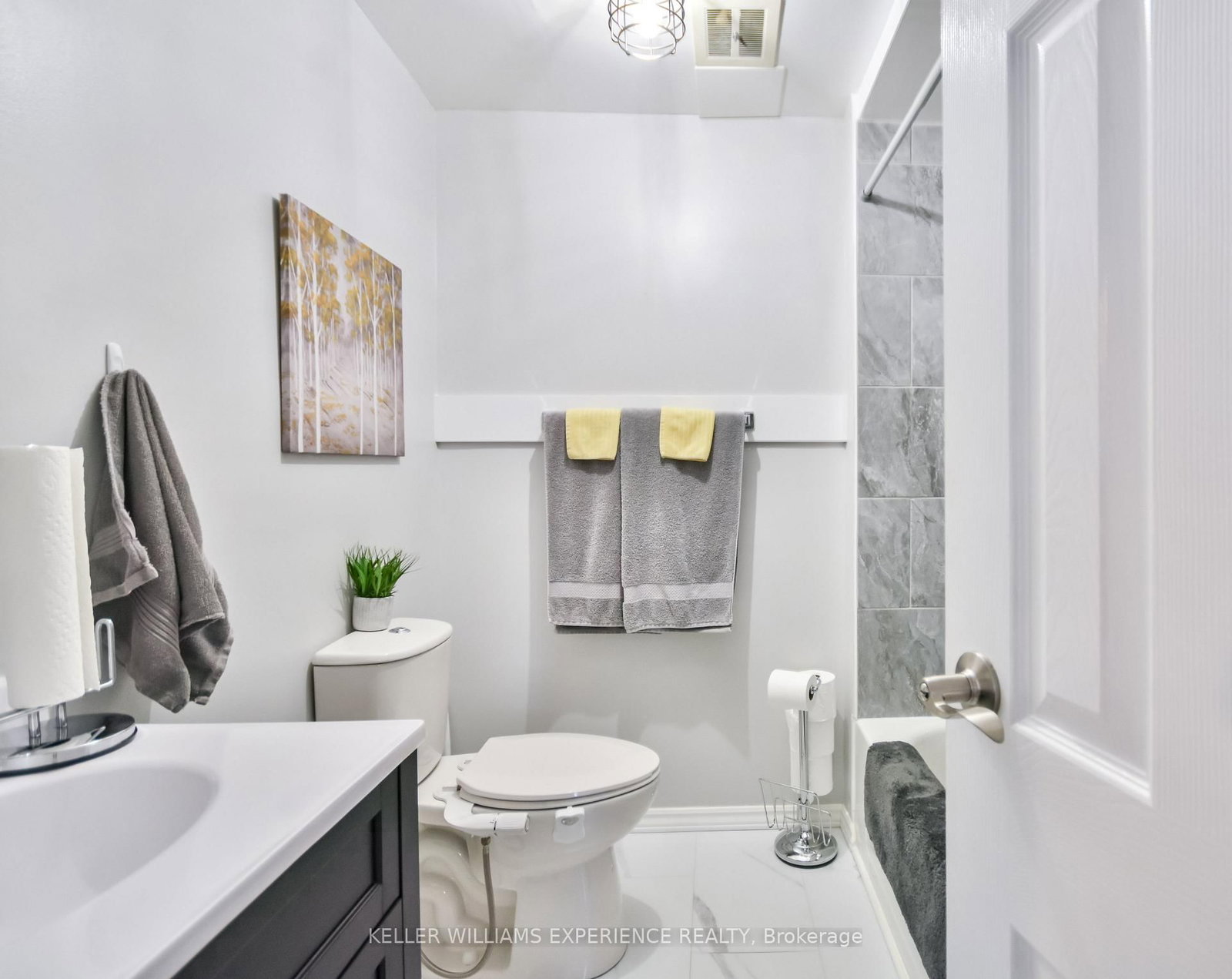 Detached House for sale at 80 Cundles Road, Barrie, Ontario, L4M 2Z7 - Cundles East - MLS: S12996174