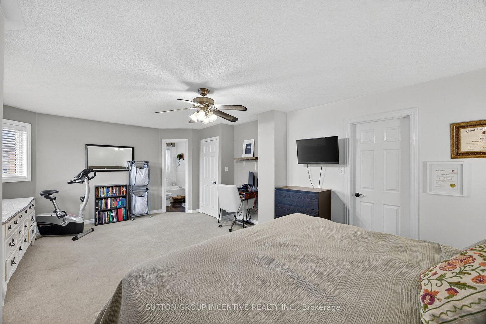 Detached House for sale at 4 Dunnett Drive, Barrie, Ontario, L4N 0H8 - Ardagh - MLS: S12996902