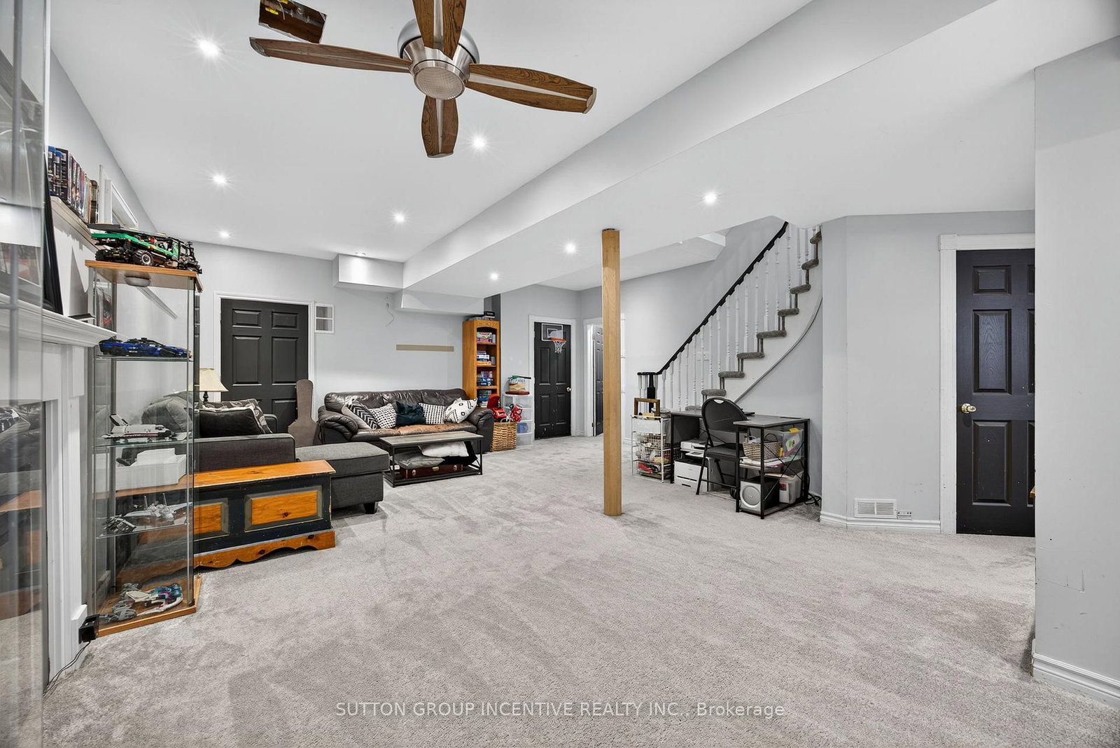 Detached House for sale at 4 Dunnett Drive, Barrie, Ontario, L4N 0H8 - Ardagh - MLS: S12996902