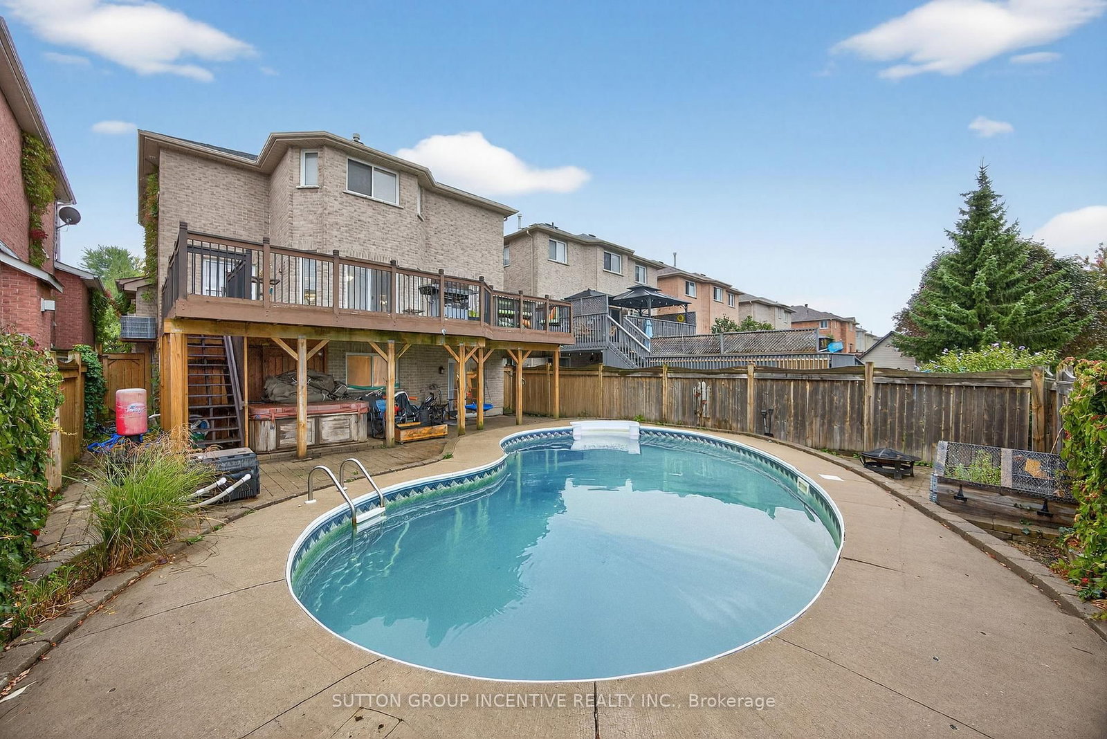 Detached House for sale at 4 Dunnett Drive, Barrie, Ontario, L4N 0H8 - Ardagh - MLS: S12996902