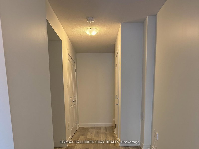 5 Red Maple Lane, Barrie, L9J 0N4 | Image 2