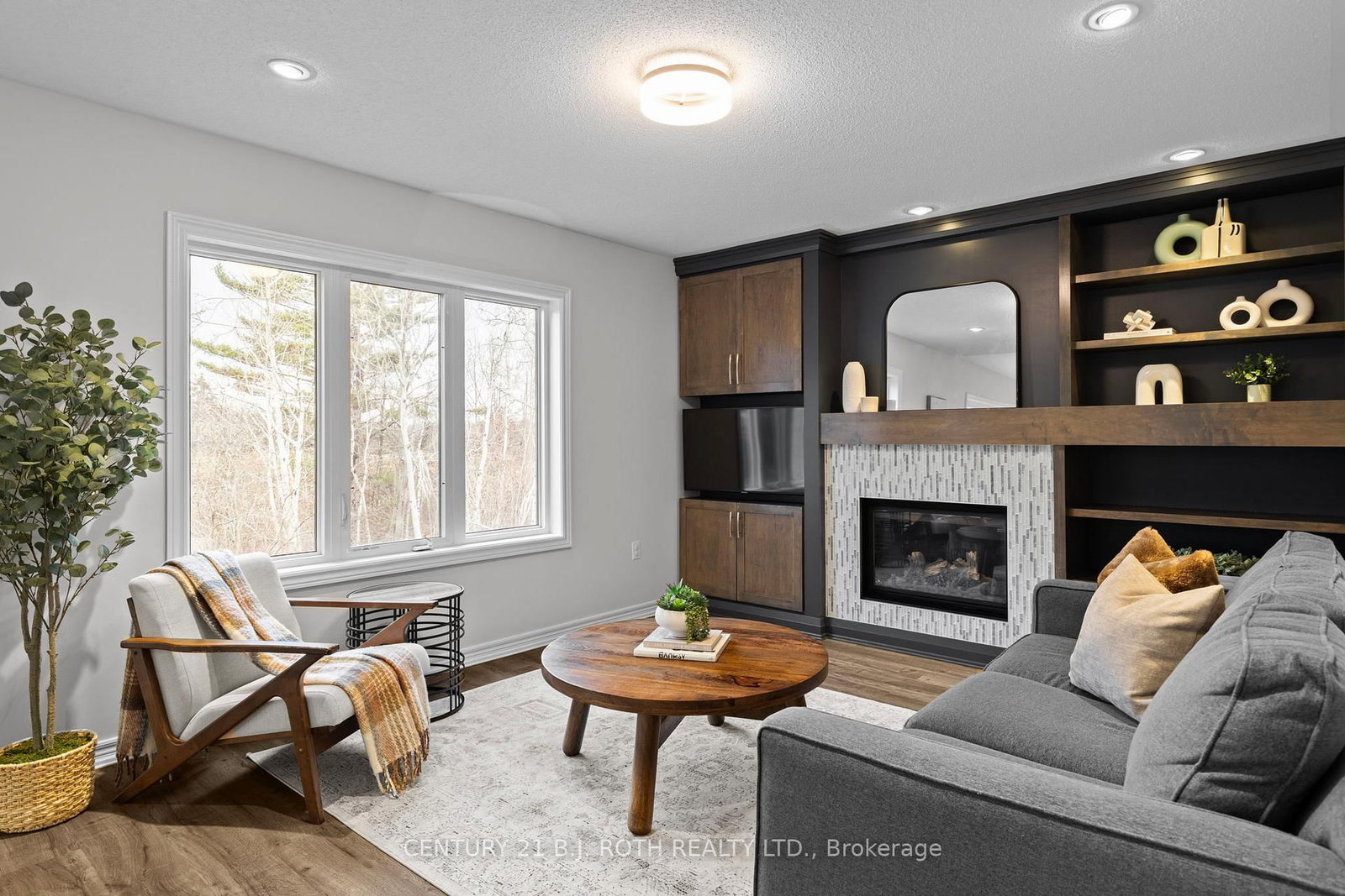 Detached House for sale at 30 Megan Crescent, Barrie, Ontario, L4N 6E2 - Holly - MLS: S12997354