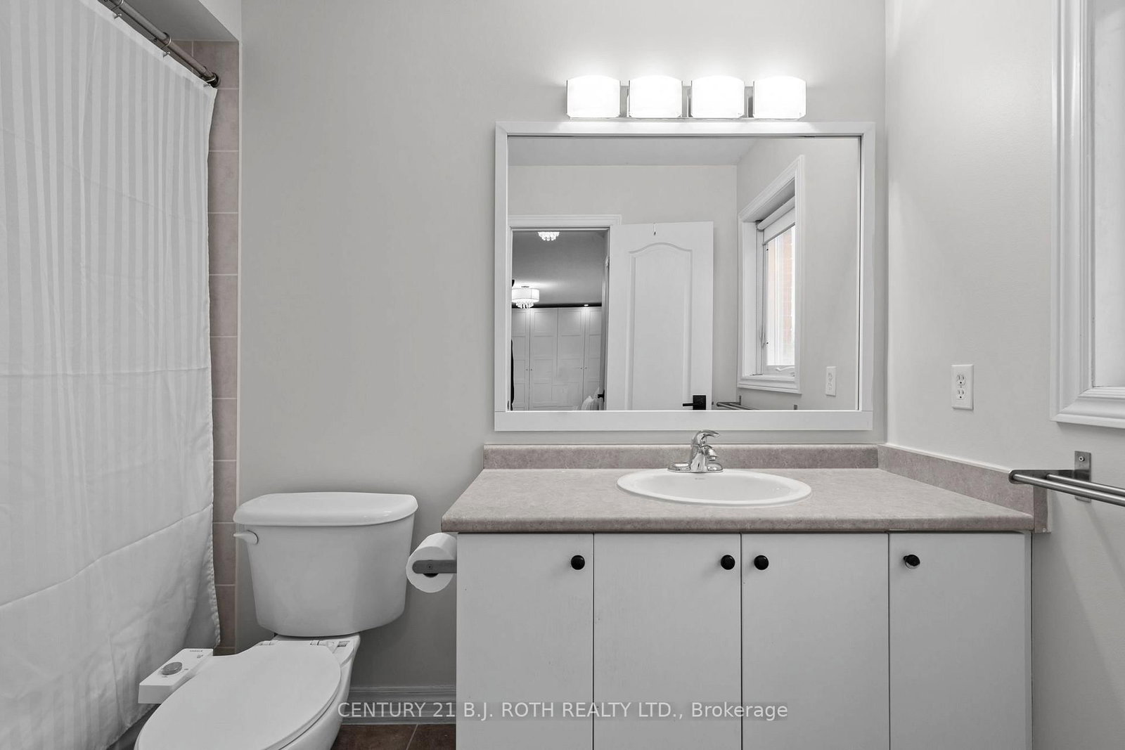 Detached House for sale at 30 Megan Crescent, Barrie, Ontario, L4N 6E2 - Holly - MLS: S12997354