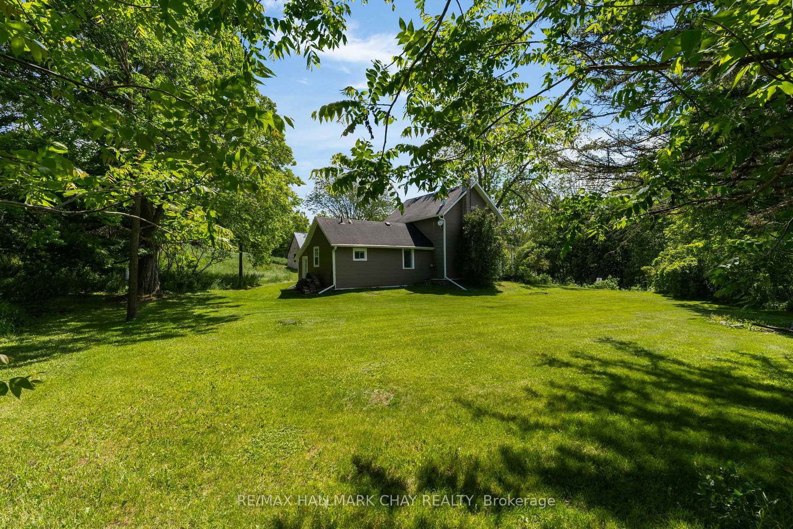 8997 County Road 9 • Clearview, ON photo 28