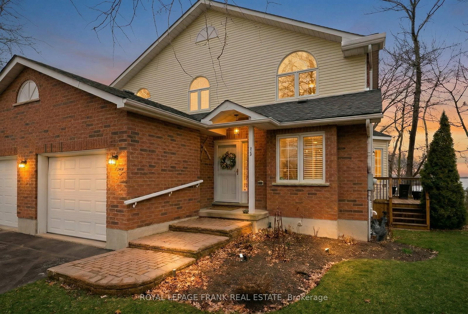 60 Museum Drive, Unit 523