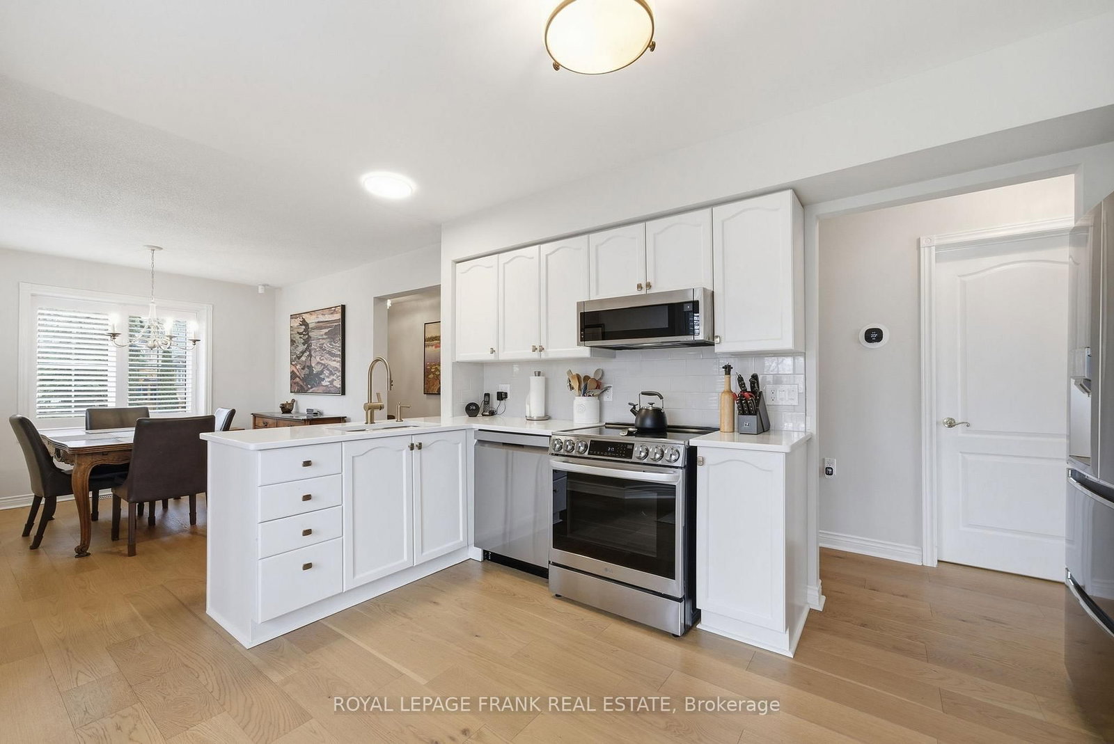 60 Museum Drive, Unit 523 - Photo 17