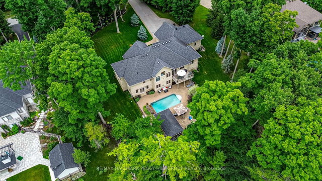 32 Gallagher Crescent