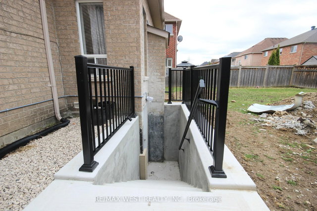 BSMT - 152 The Queensway