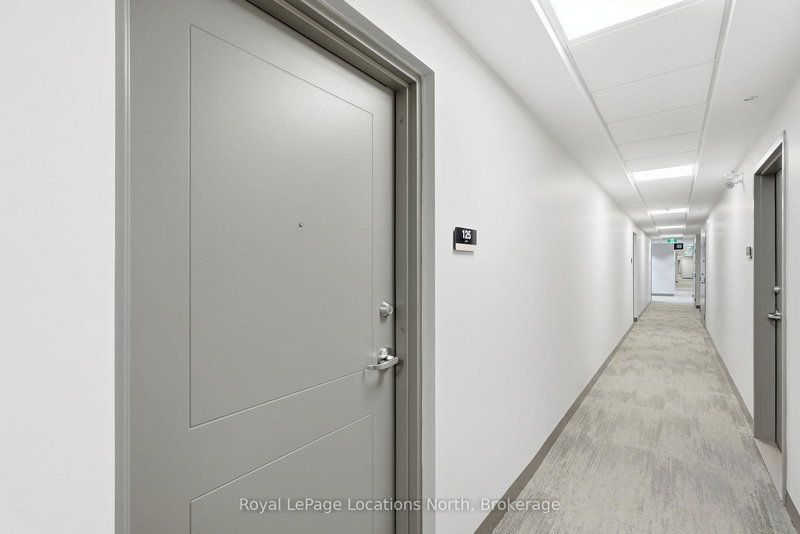 125 - 4 Kimberly Lane, Collingwood, L9Y 5T6 | Image 3