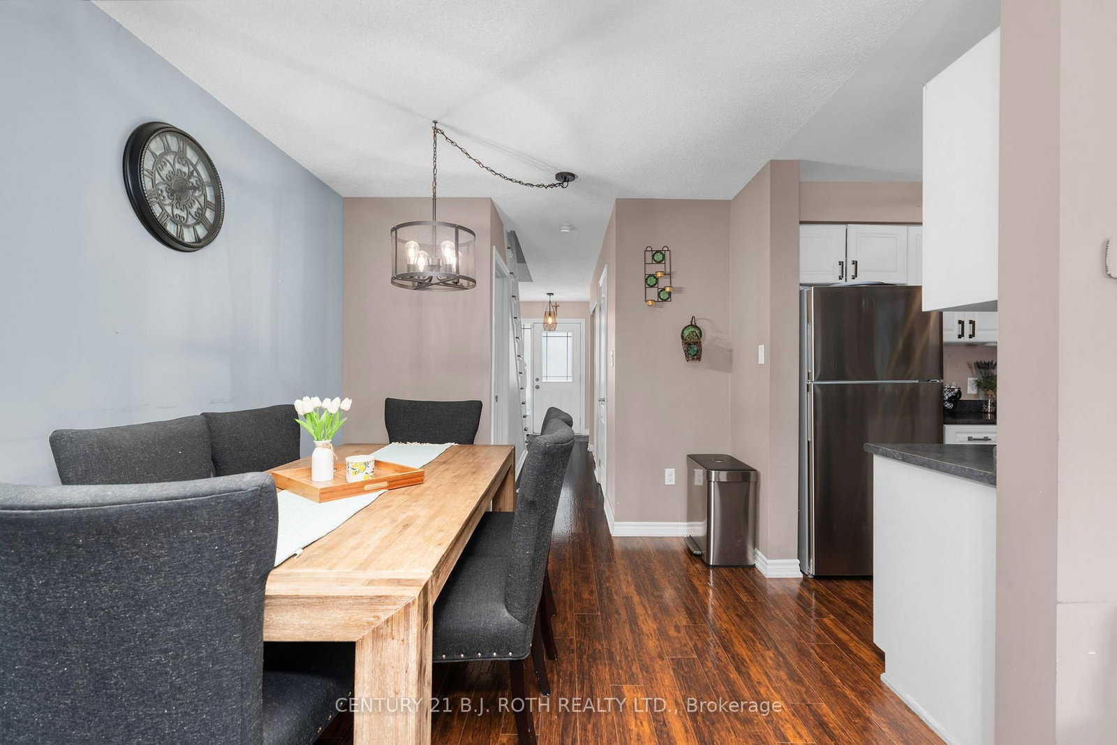 221 Harvie Road - Photo 10