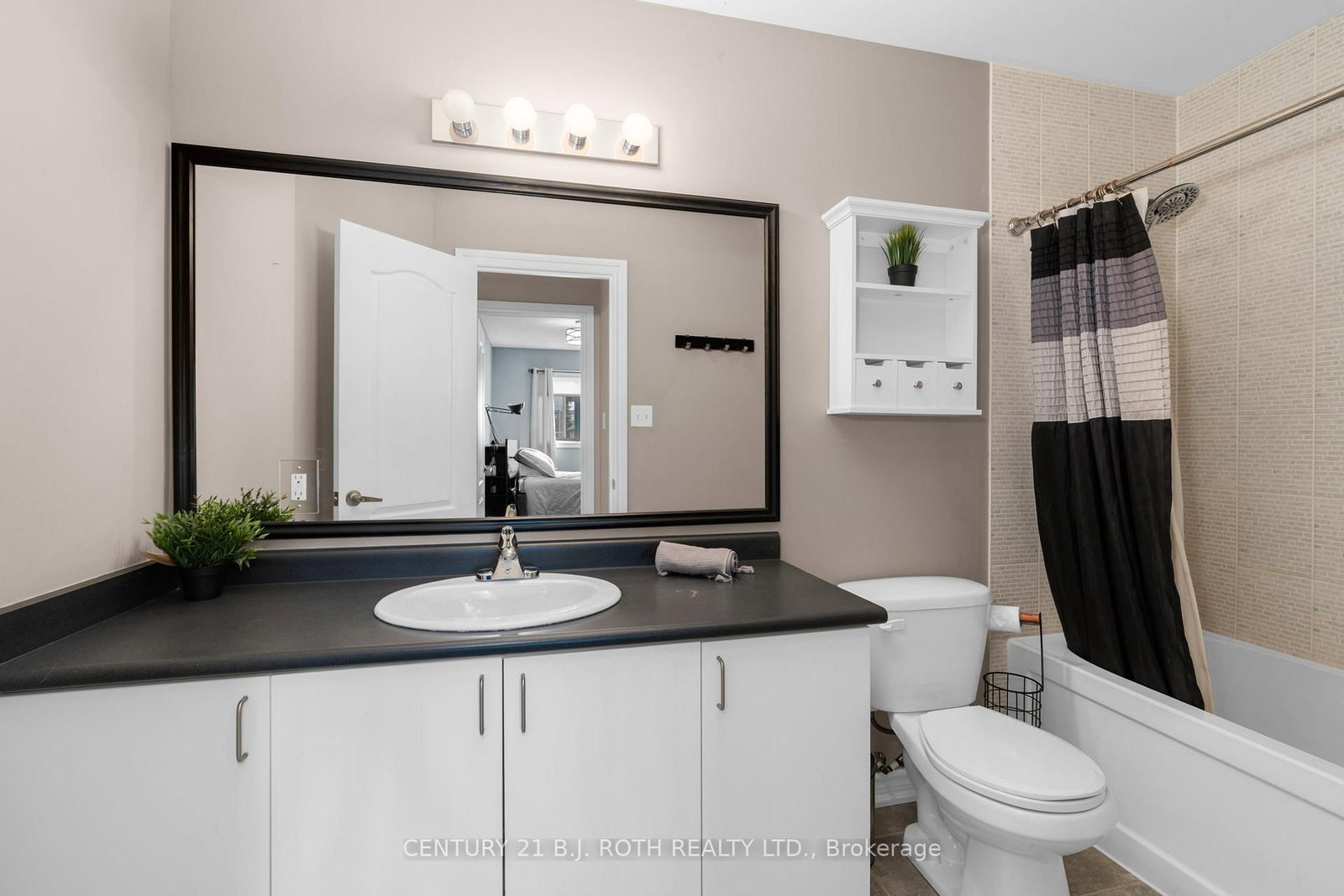 221 Harvie Road - Photo 21