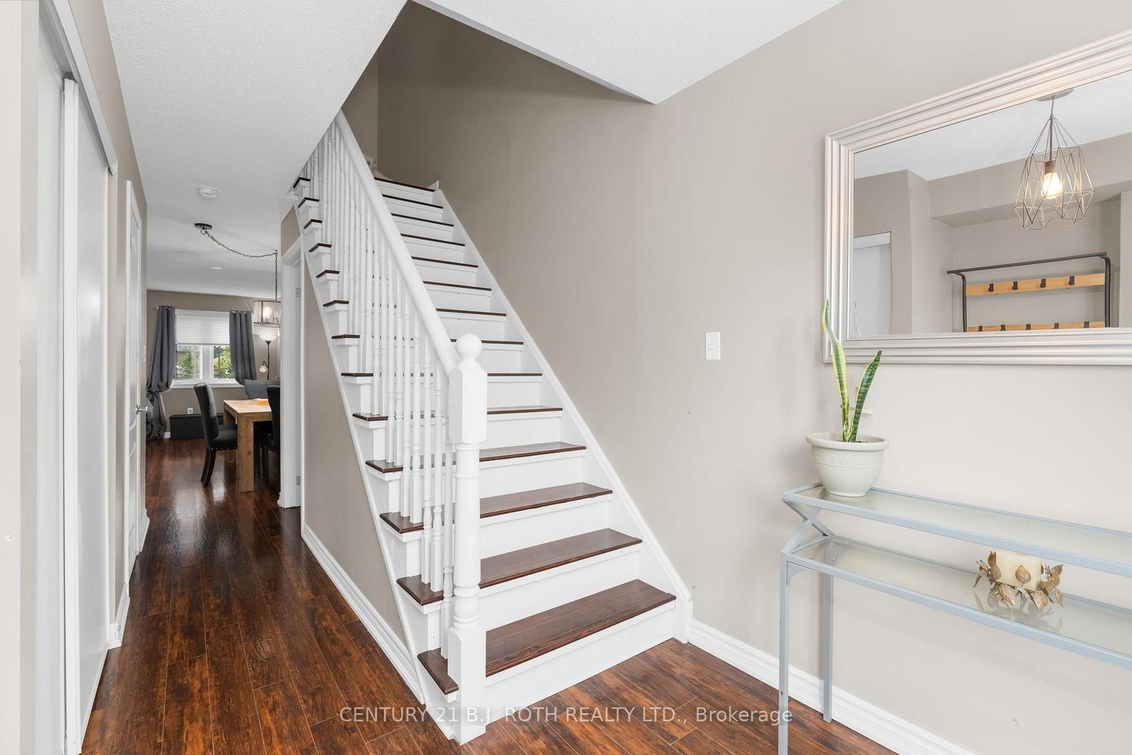 221 Harvie Road - Photo 7