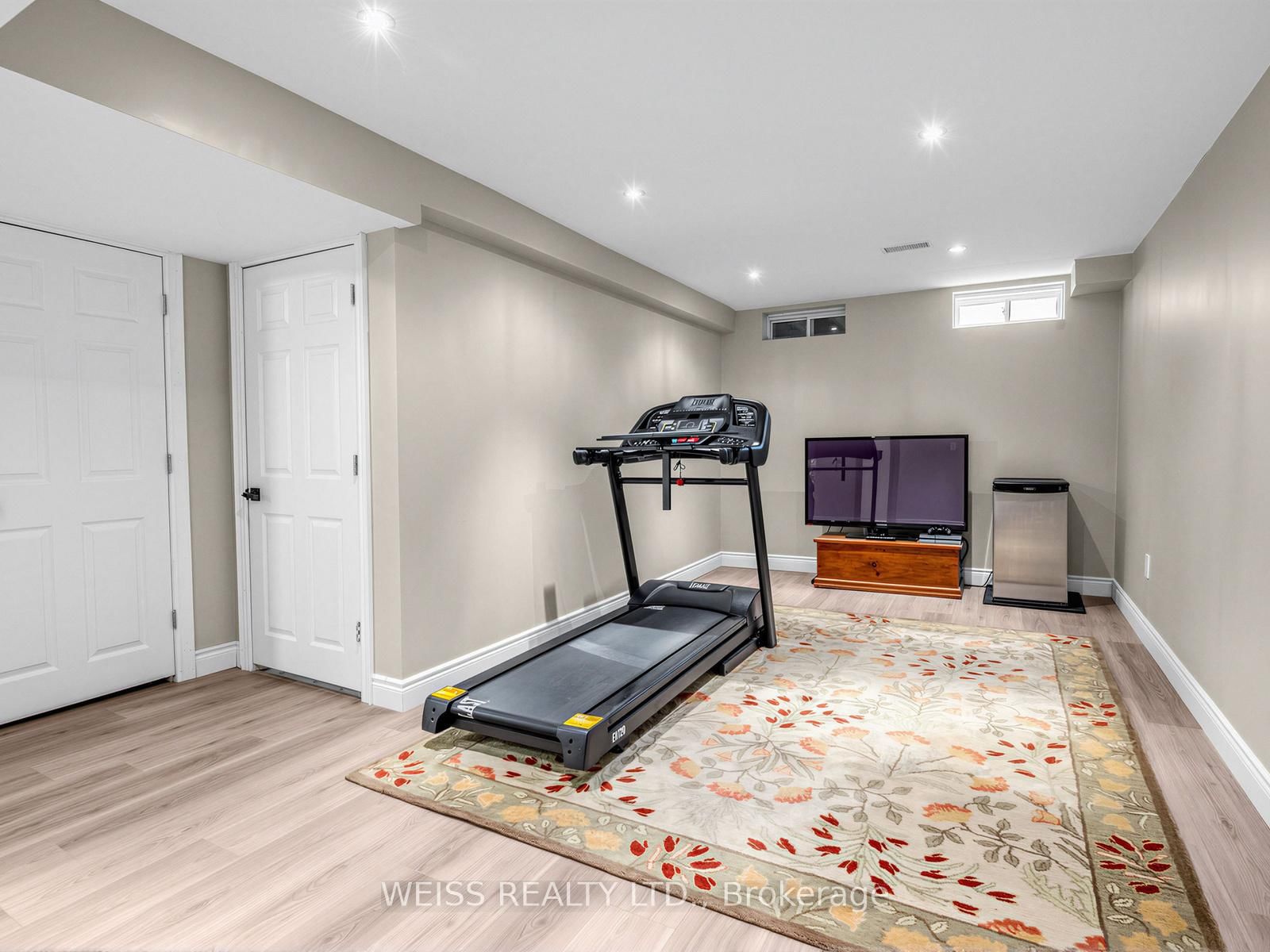 Townhouse for sale at 12 Sunset Place, Barrie, Ontario, L4N 0T7 - Holly - MLS: S12999660