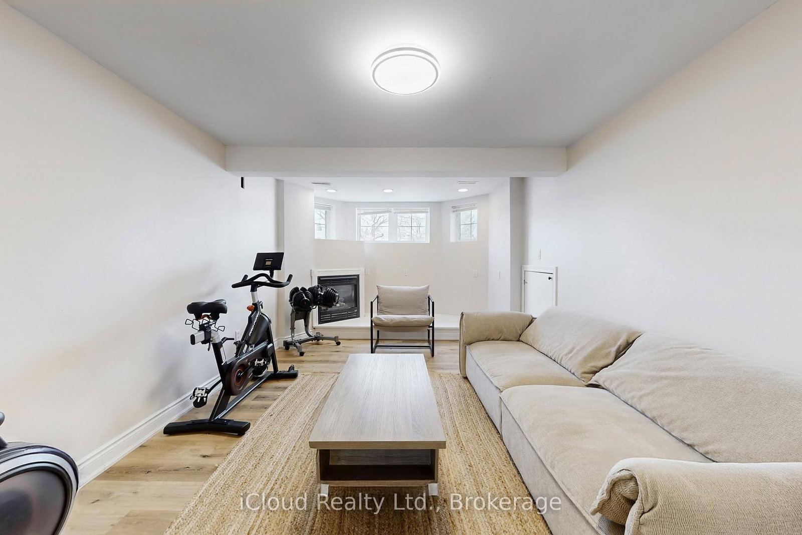 Detached House for sale at 197 Mapleton Avenue, Barrie, Ontario, L4N 8T5 - Holly - MLS: S12999714