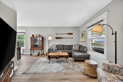 120 DUNLOP Street • Orillia, ON photo 9