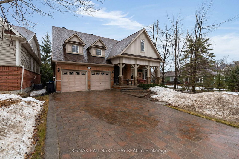 6 Oakmont Ave, Oro-Medonte, L0L 2L0 | Image 2