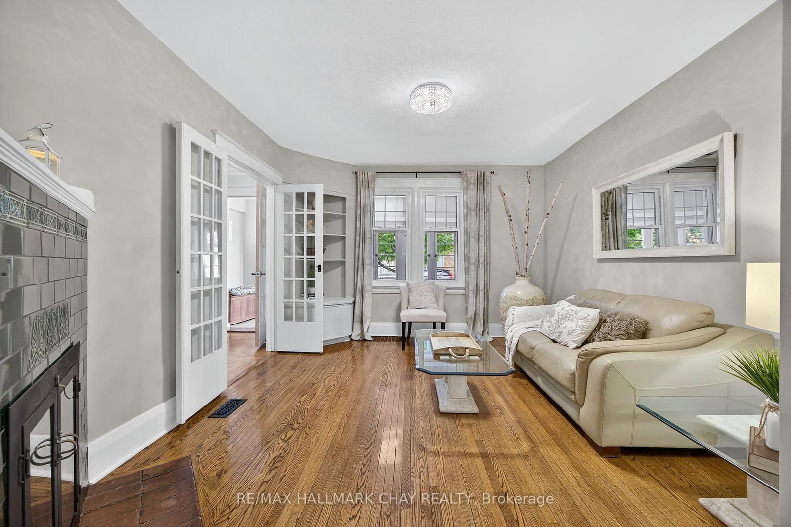 Detached House for sale at 53 Eccles Street, Barrie, Ontario, L4N 1Y3 - Queen's Park - MLS: S13000994