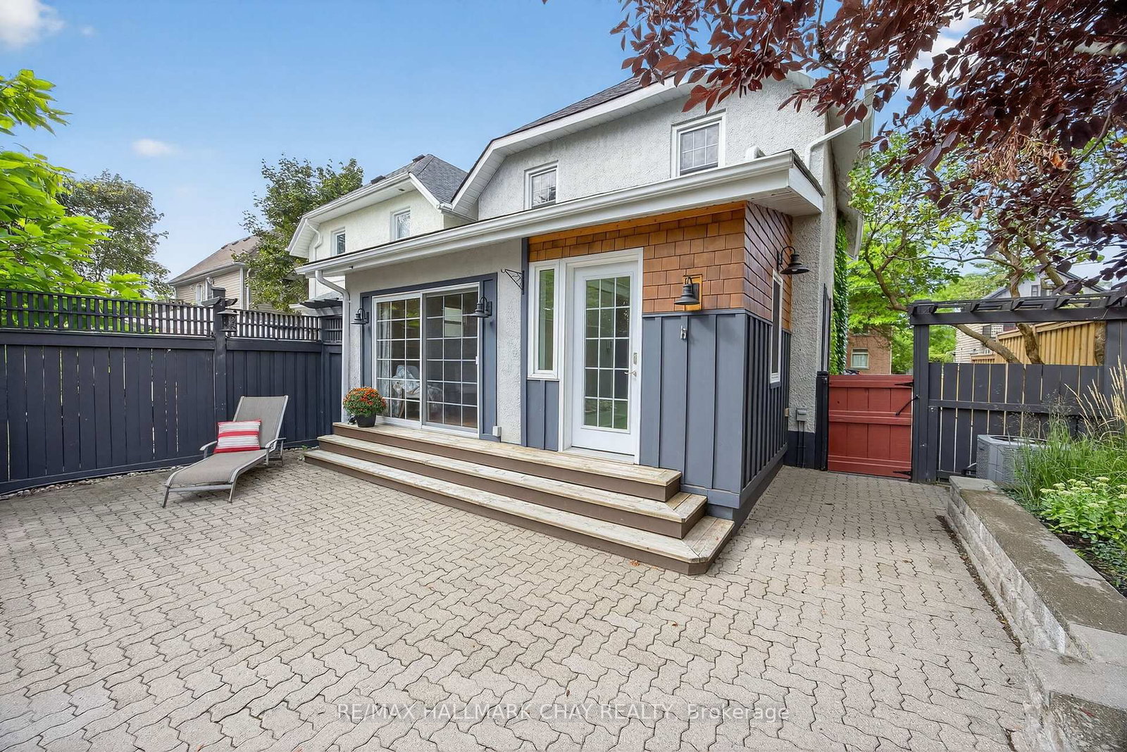 Detached House for sale at 53 Eccles Street, Barrie, Ontario, L4N 1Y3 - Queen's Park - MLS: S13000994