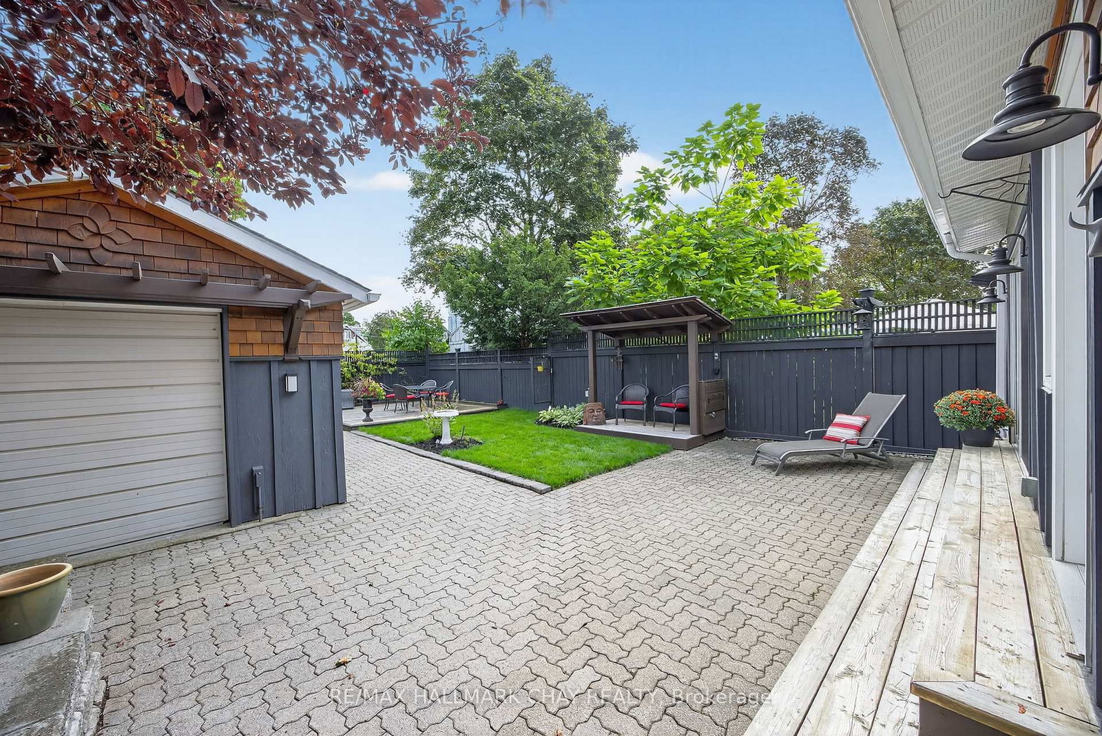 Detached House for sale at 53 Eccles Street, Barrie, Ontario, L4N 1Y3 - Queen's Park - MLS: S13000994