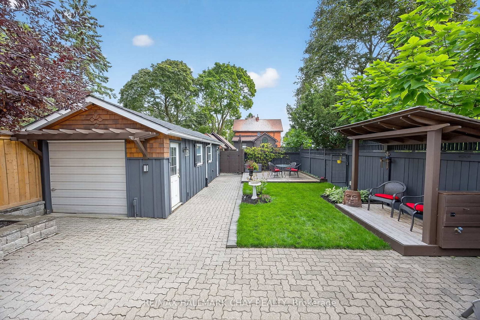 Detached House for sale at 53 Eccles Street, Barrie, Ontario, L4N 1Y3 - Queen's Park - MLS: S13000994