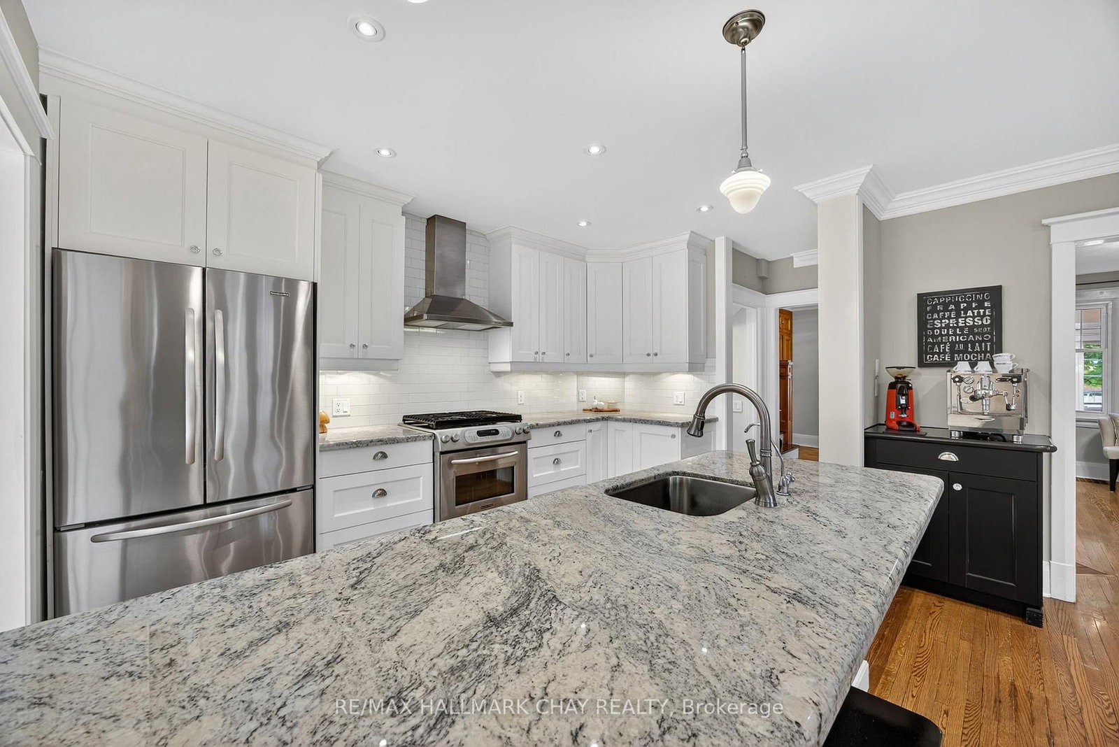 Detached House for sale at 53 Eccles Street, Barrie, Ontario, L4N 1Y3 - Queen's Park - MLS: S13000994