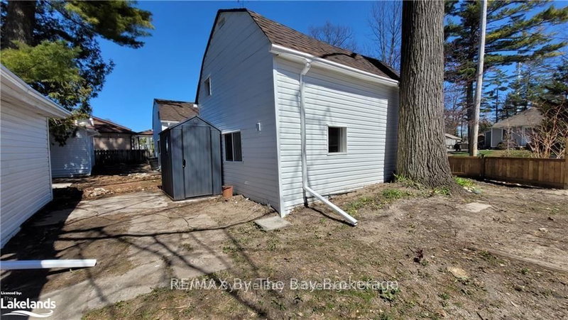 50 GLENWOOD Dr, Wasaga Beach, L9Z 2K5 | Image 2