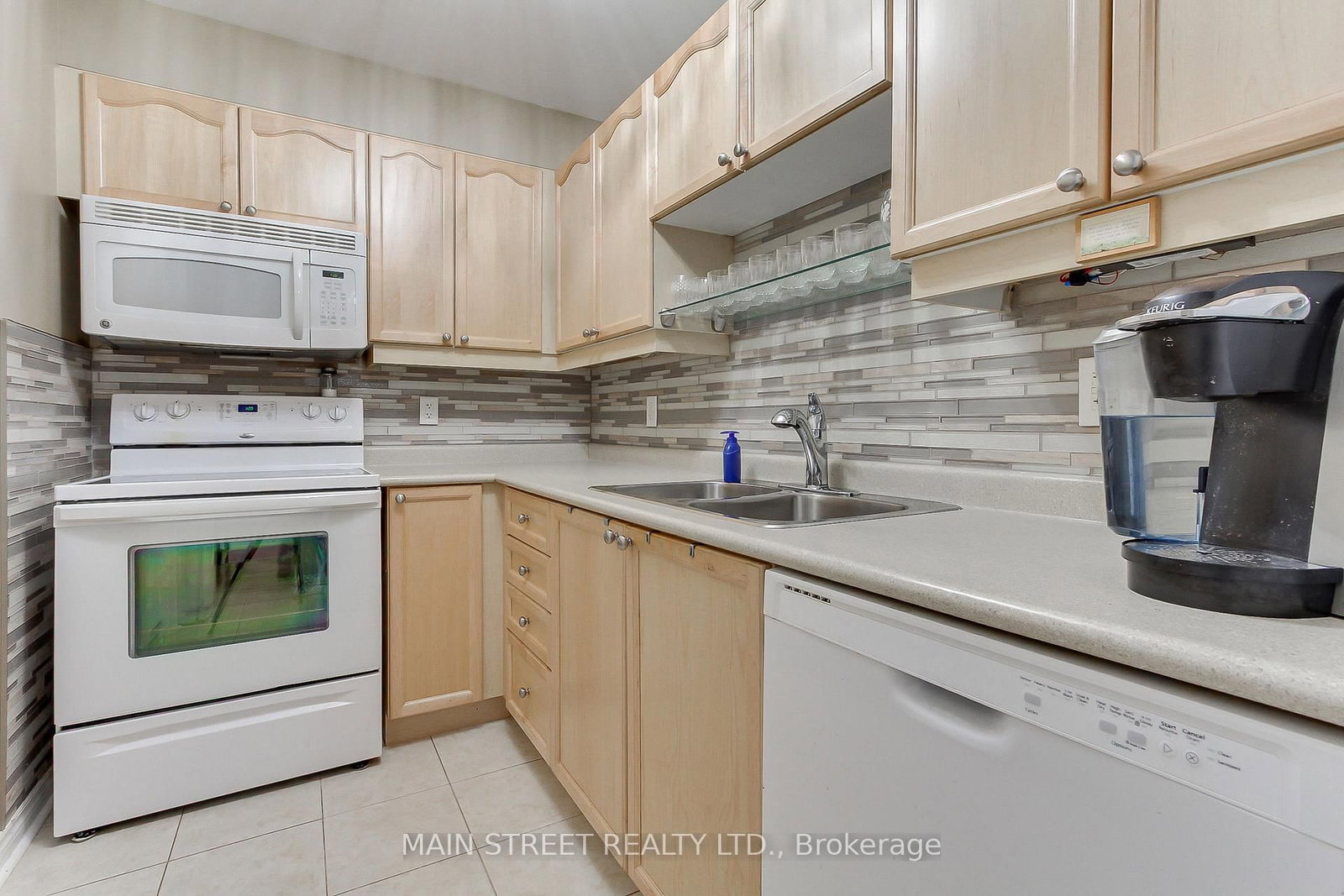 500 Mapleview Drive W, Unit 305 - Photo 14