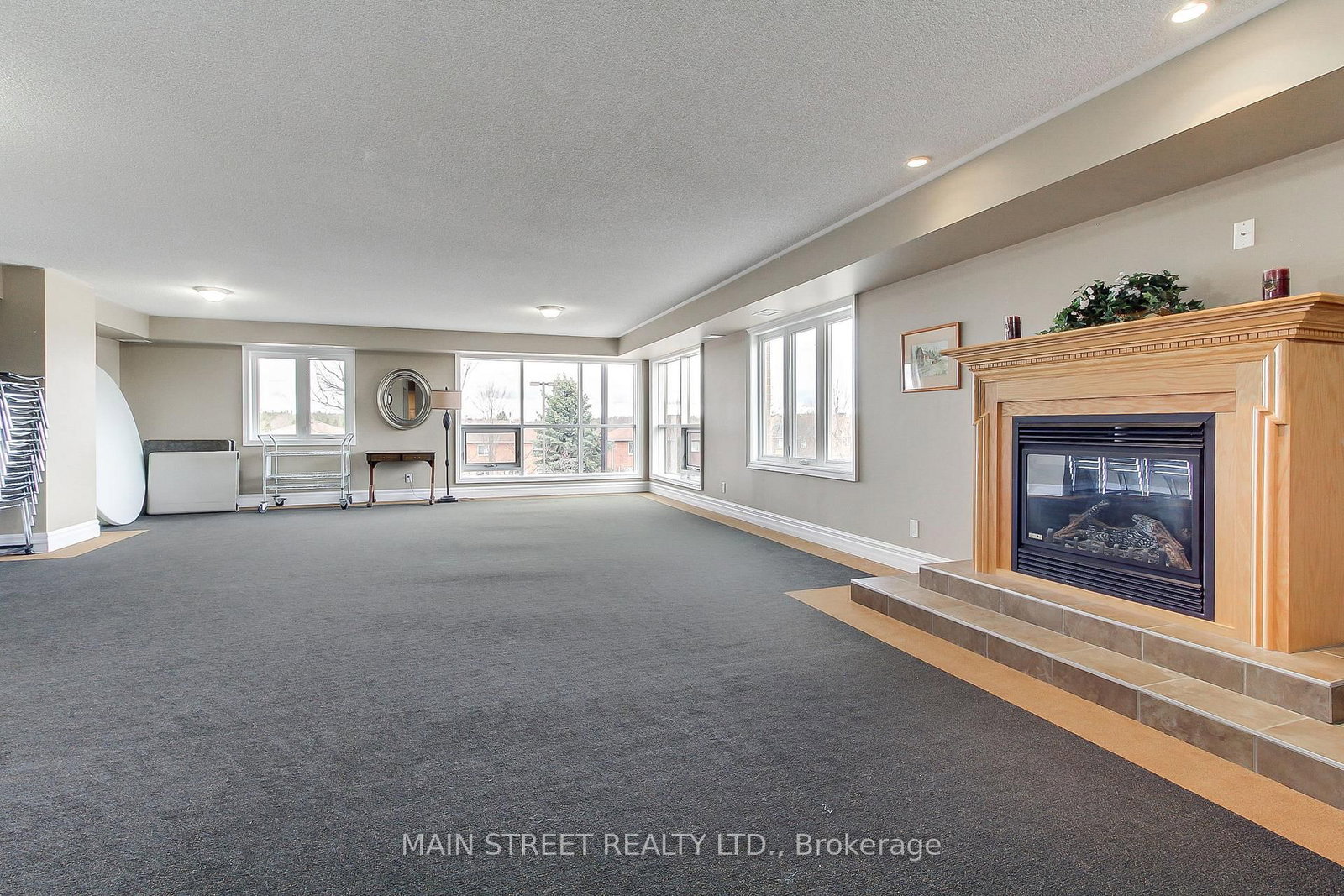 500 Mapleview Drive W, Unit 305 - Photo 33