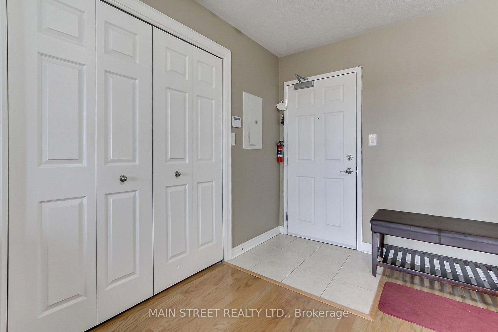 500 Mapleview Drive W, Unit 305 - Photo 9